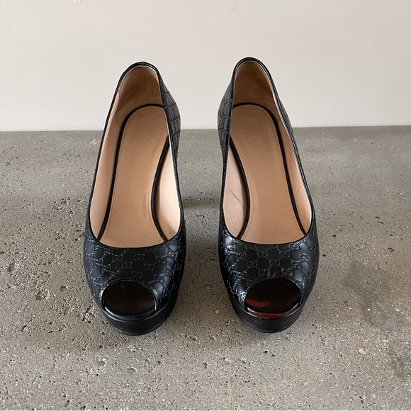 GUCCI Microguccissim Peep Toe Leather Pumps in Black - Picture 7 of 7